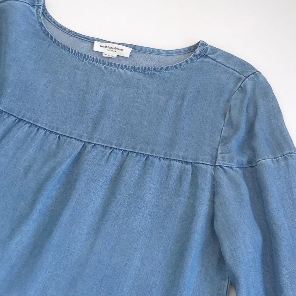 Beautiful Tiered Soft Chambray Blue Bell Sleeve  Lyocell Top S/P - Picture 5 of 8